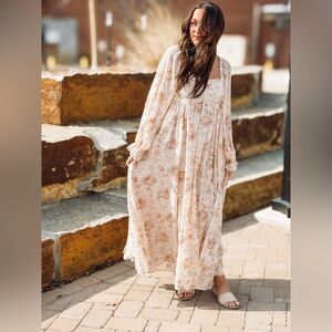Boho Cream Floral Maxi Dress Romantic Cottagecore Long Sleeve Flowy Easter